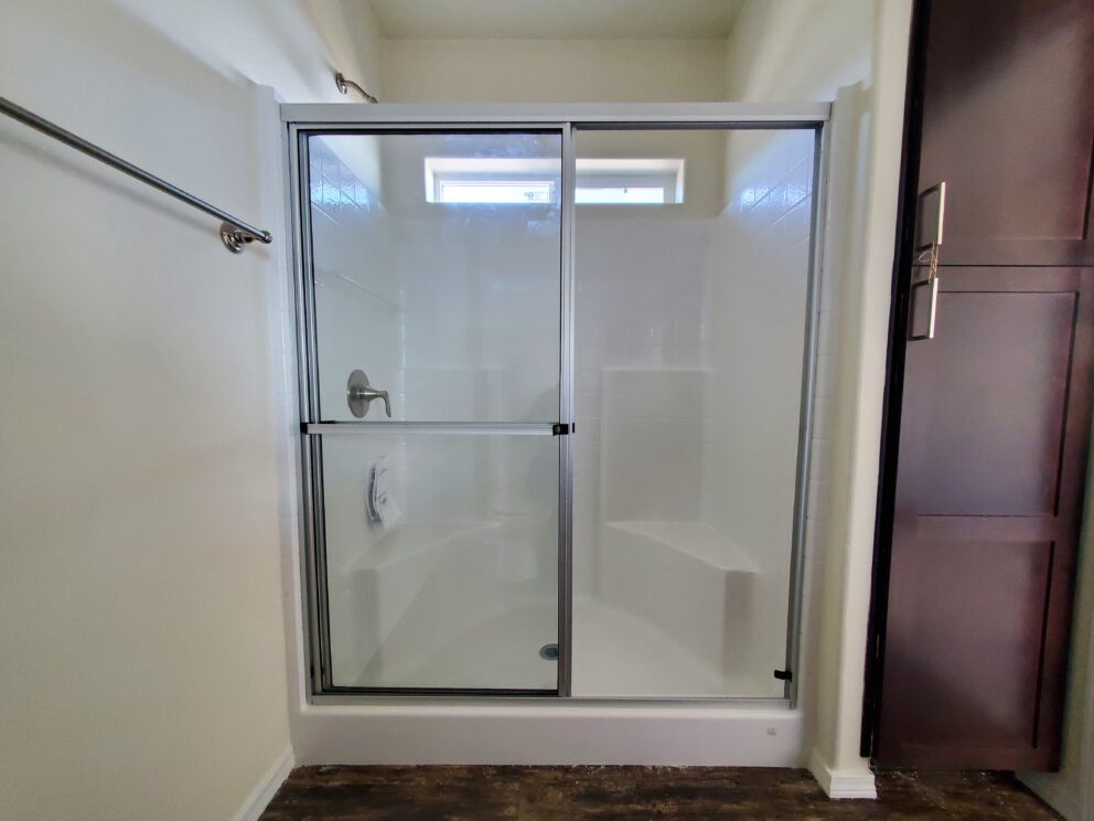 60″ Fiberglass Shower