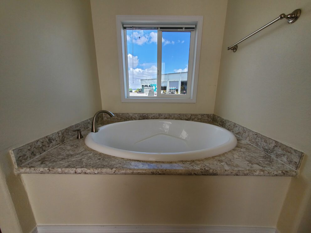 Oval Tub